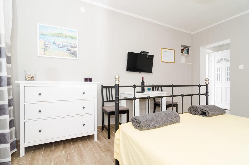 Apartments Porto Della Vita Okuklje Exterior foto